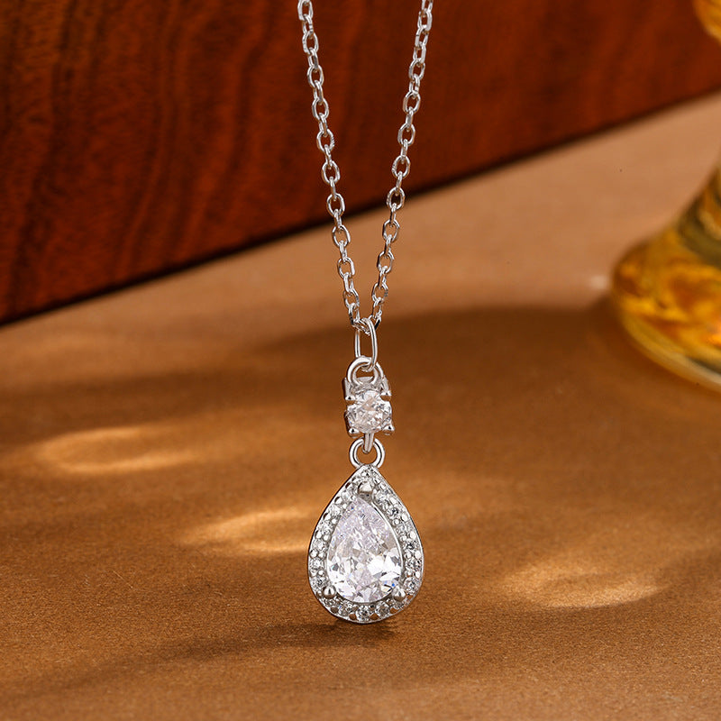 Teardrop Pendant Necklace
